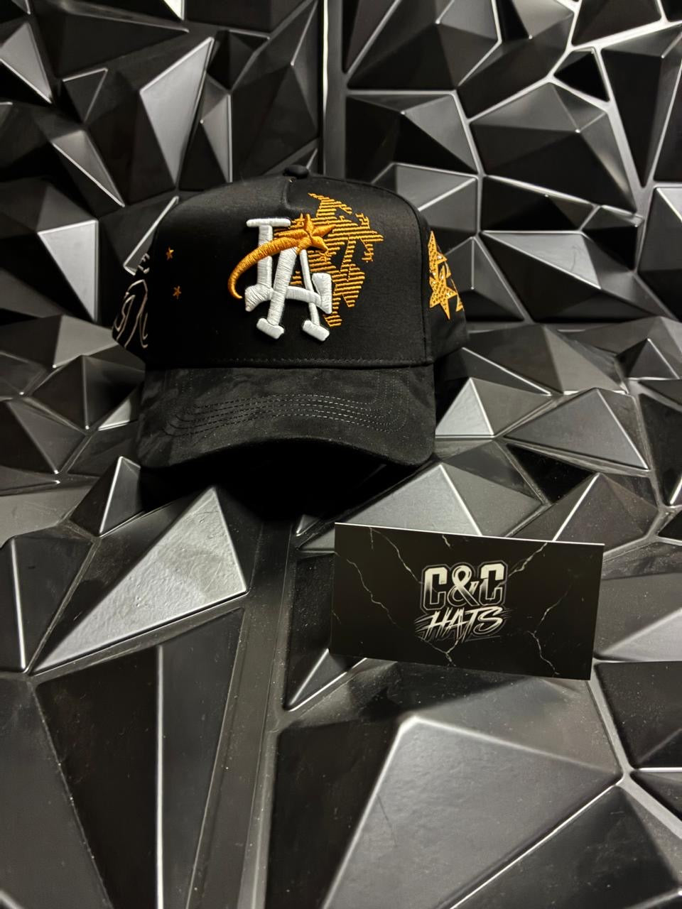31 HATS - EL MAGO
