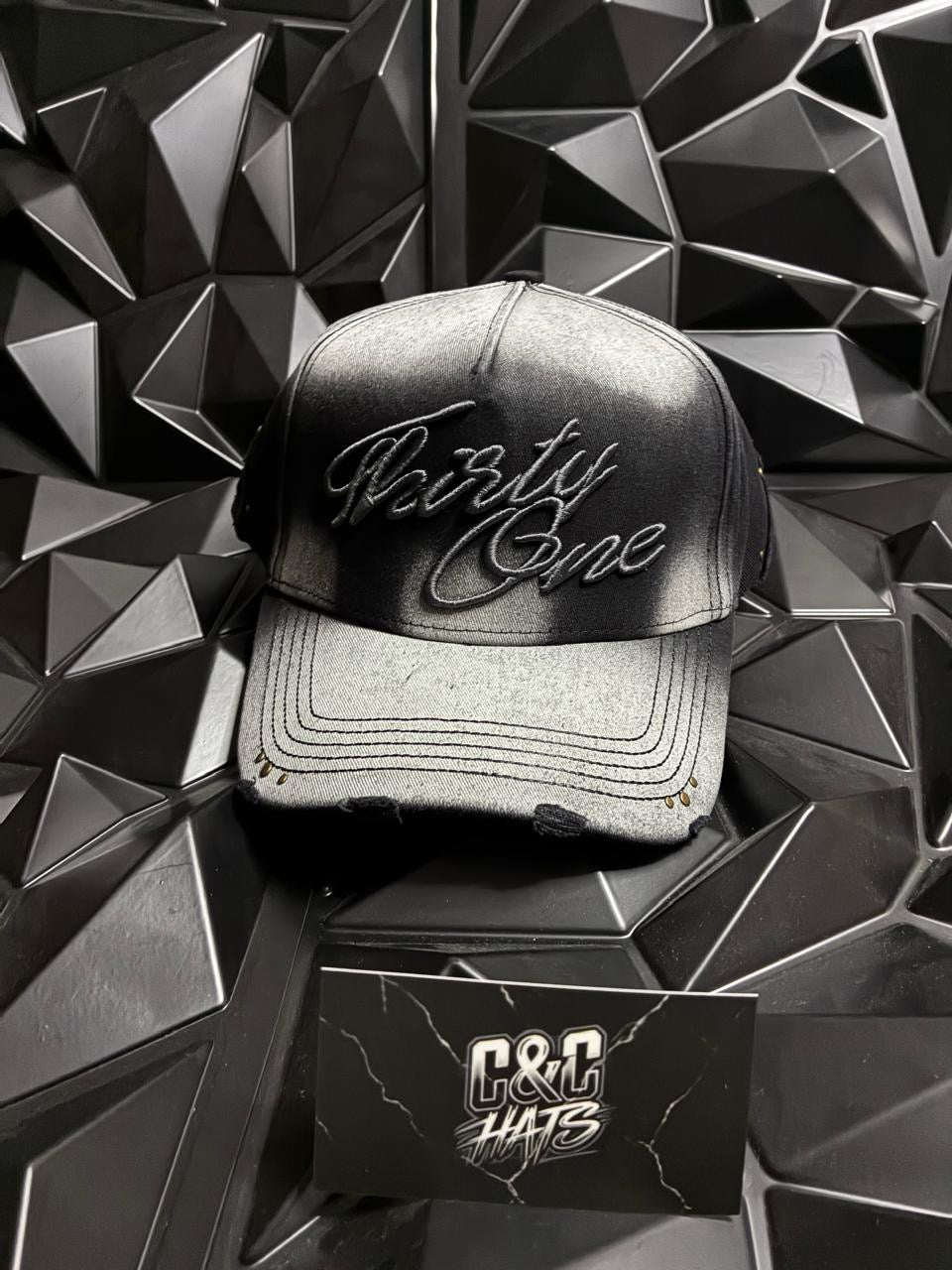 31 HATS - FADE TO BLACK