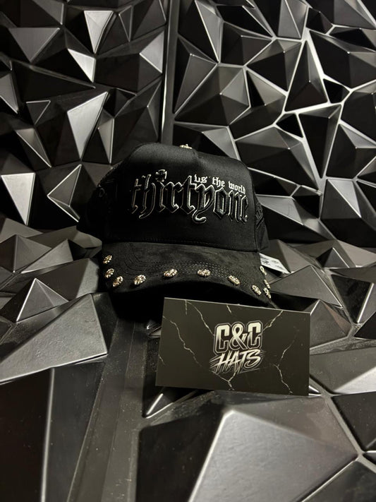 31 HATS - ANIVERSARIO VS THE WORLD